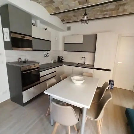 Dream House Castellana 3*